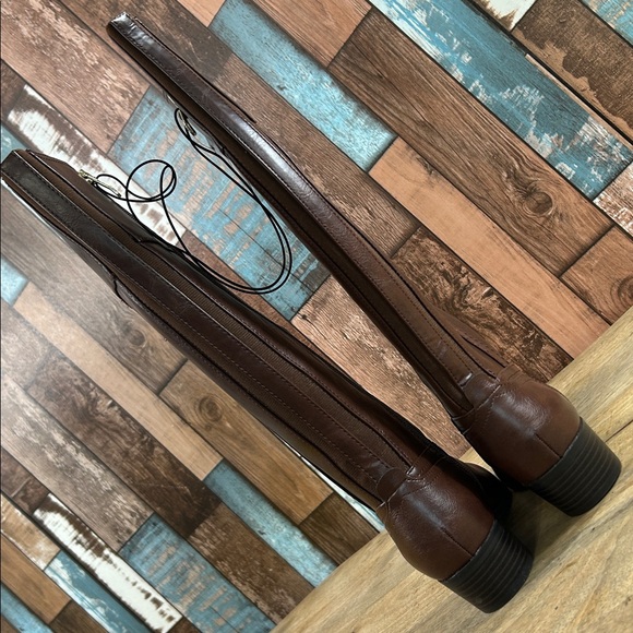 Liz Claiborne 6 Brown Knee-High Riding Boots - Picture 13 of 16